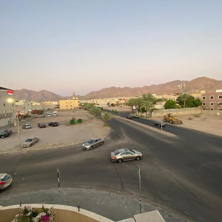 Lovely 3-Bedrooms Rental Unit Aqaba Exterior foto